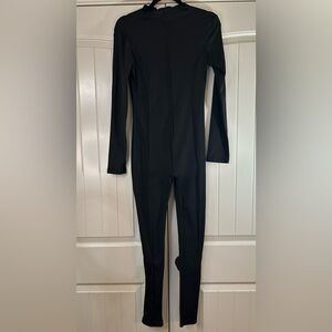 Black Body Contour Full-Length Jumpsuit. Size Large. #bodycon #formfitti…